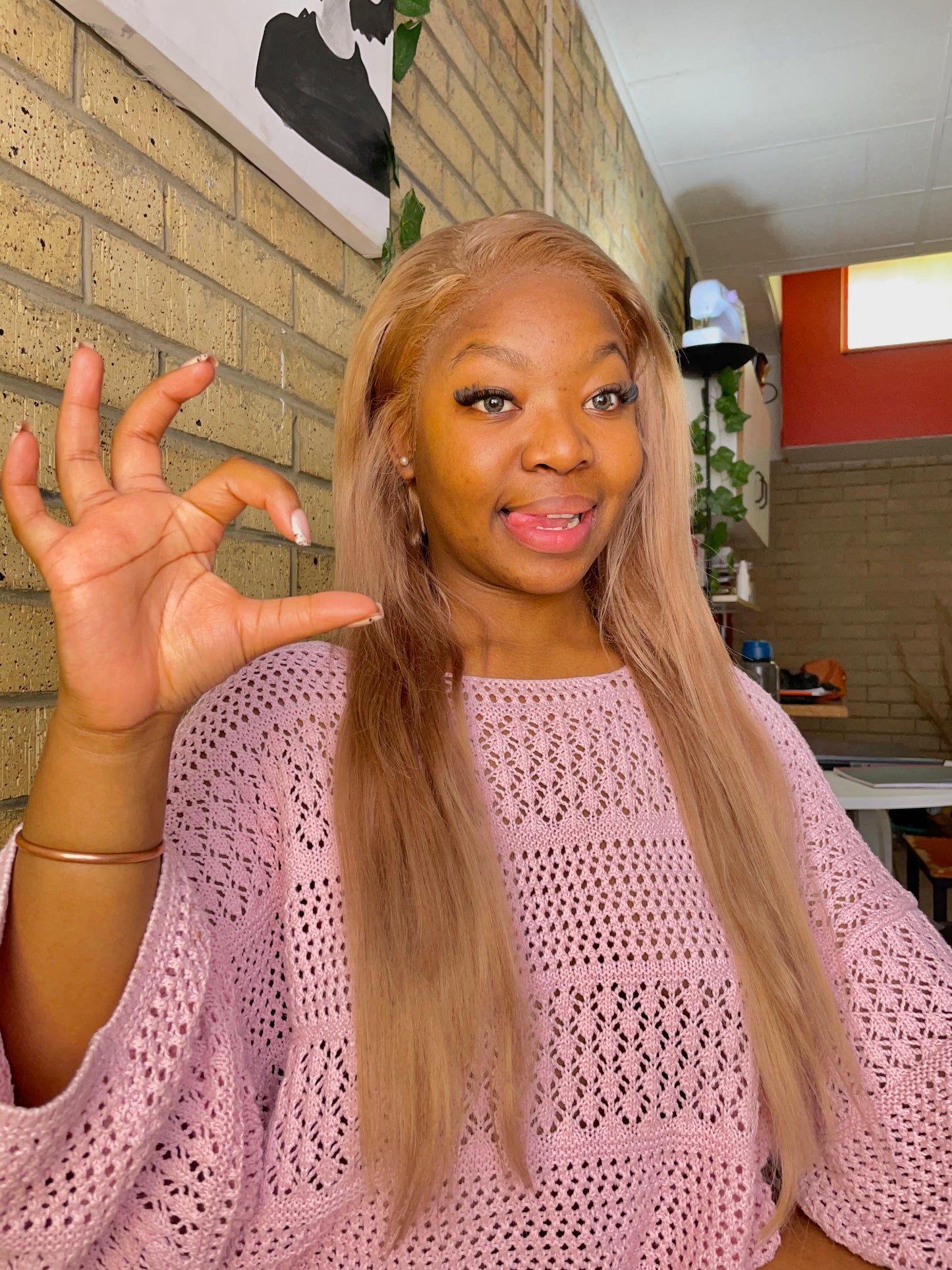 Light flaxen brown wig, 13x4 lace, 24 inches