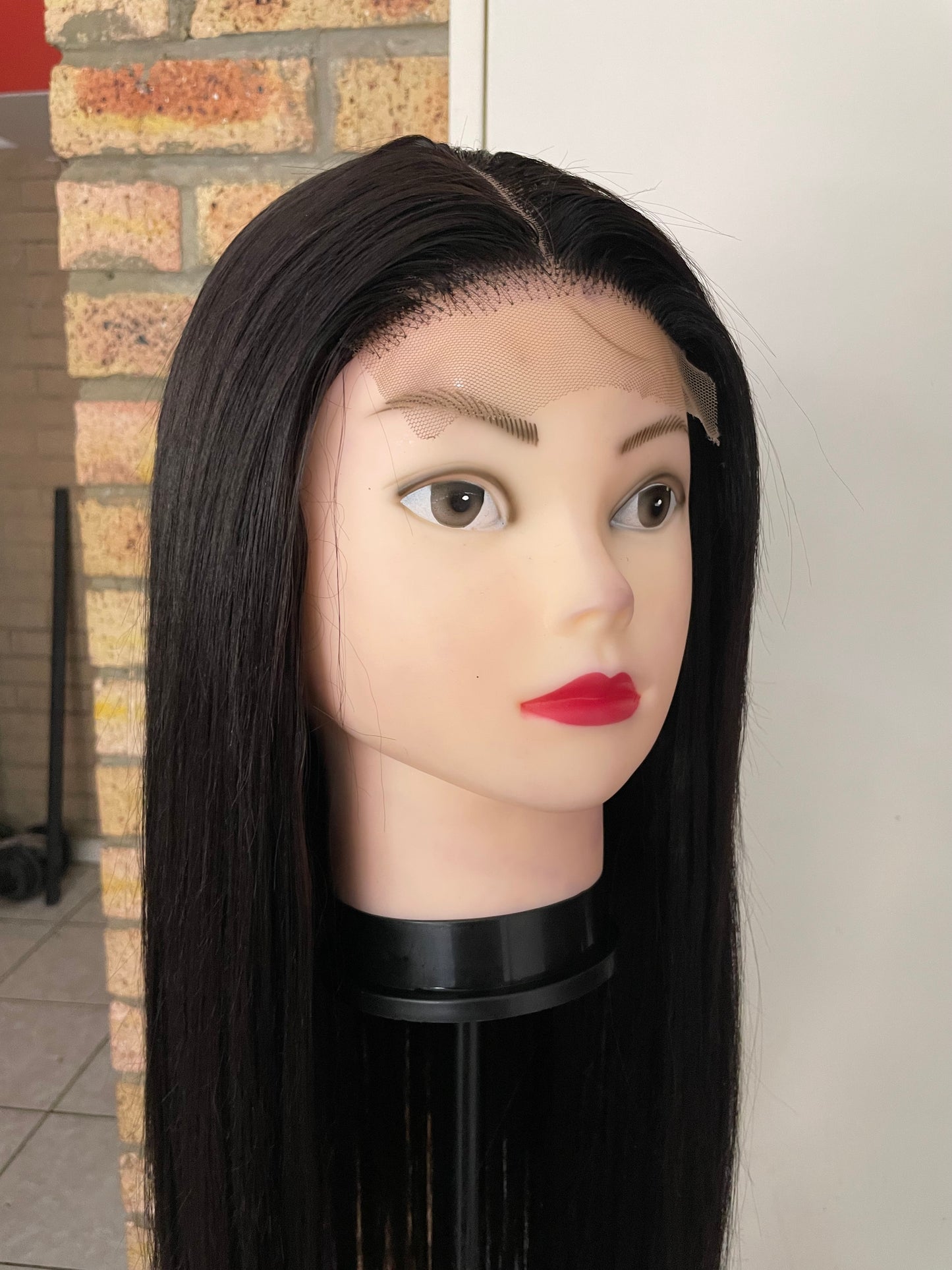 Black wig, colour 2, 5x5 closure, 26 inches, human hair blend