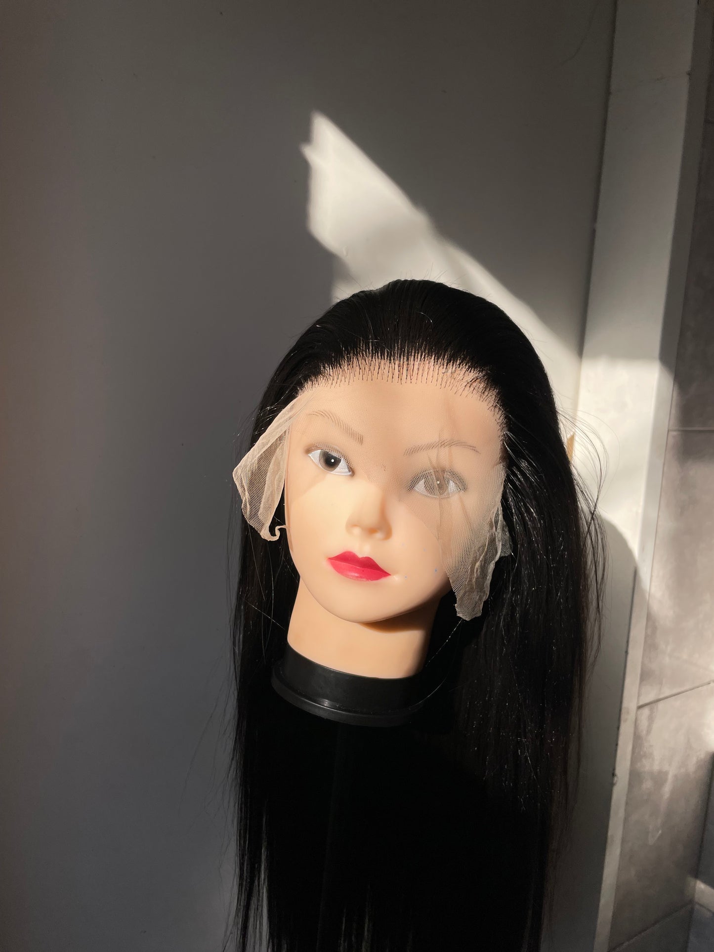 Black wig, 13 x 4 lace,human  hair blend, high heat resistance fibre.