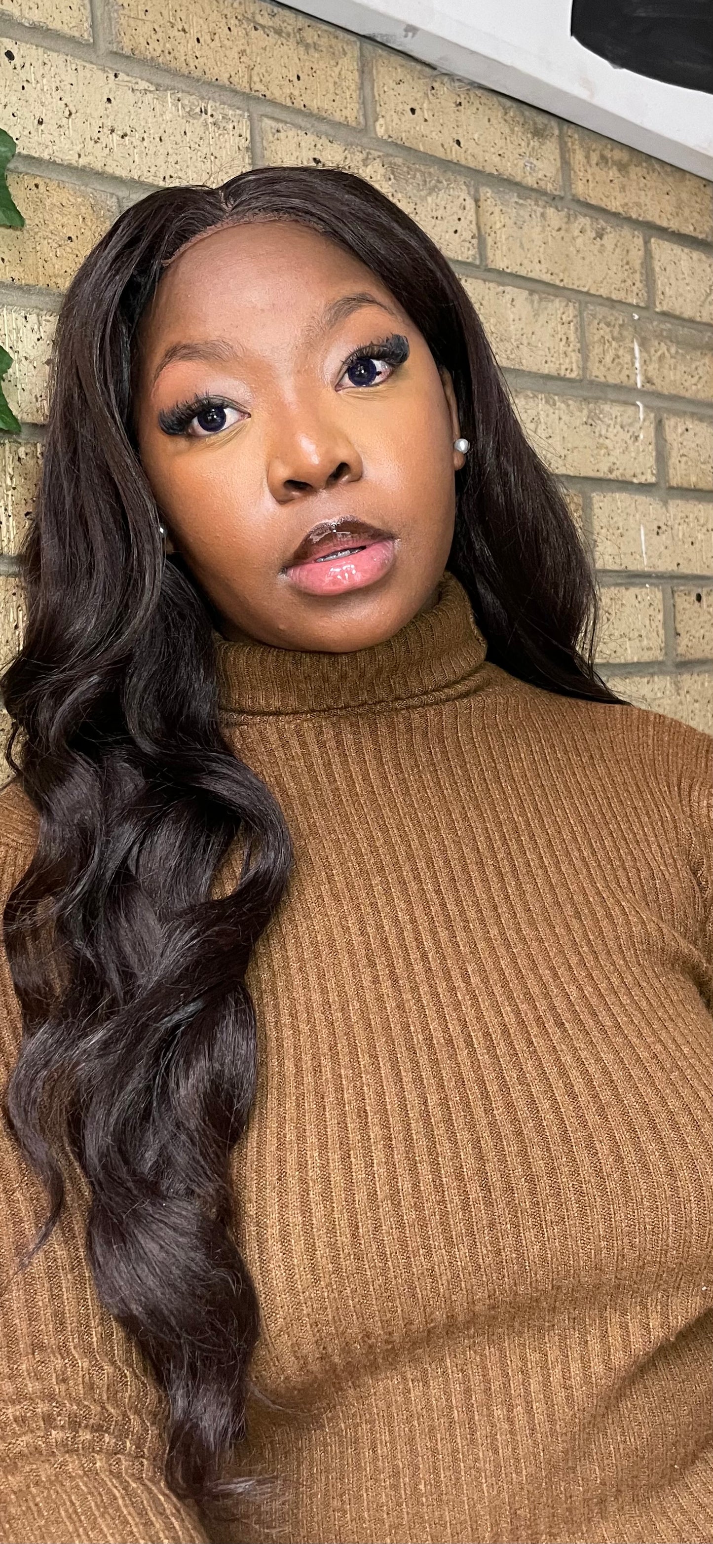 Wavy, black colour 2 wig, 4x4 closure T-lace